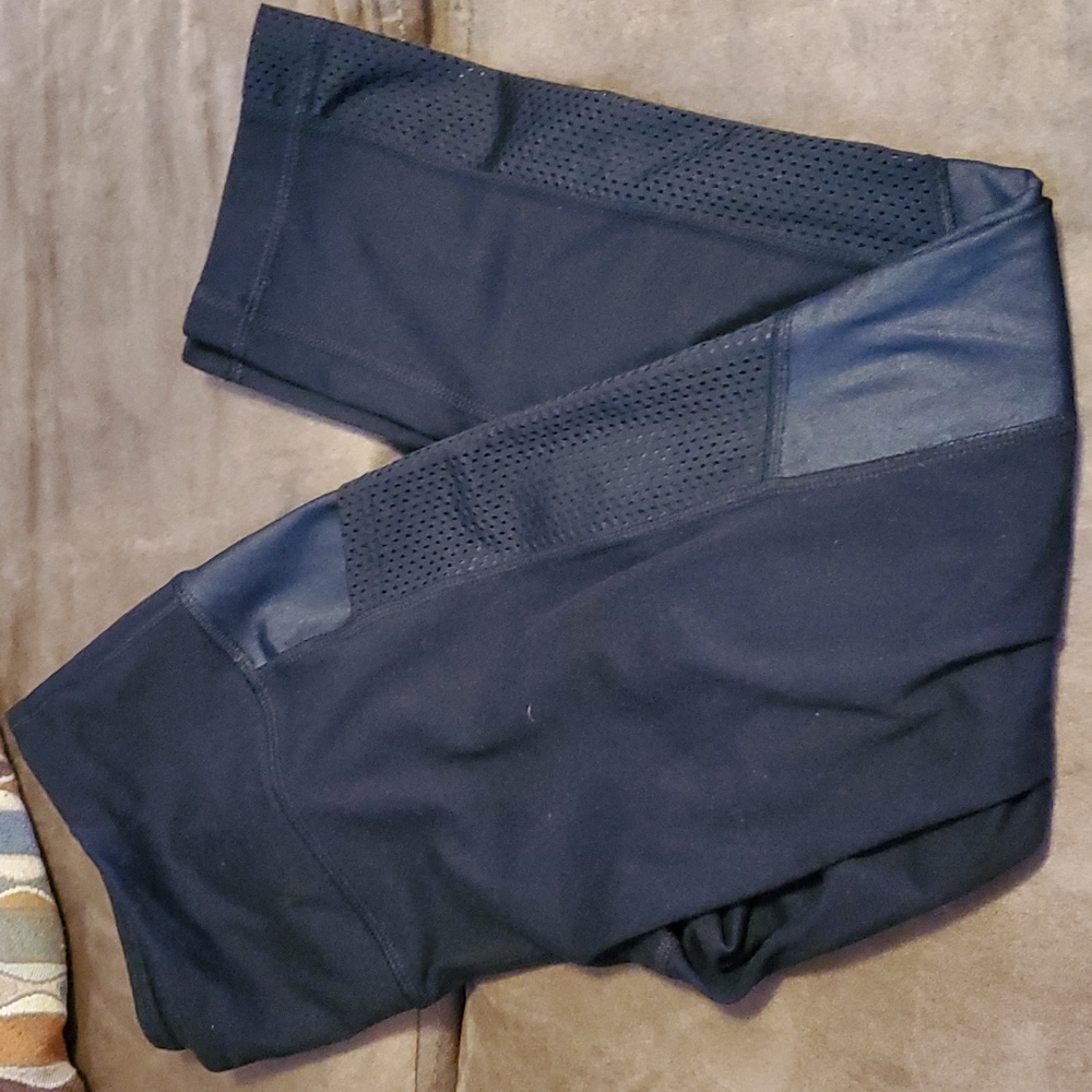 Black Crop Leggings
